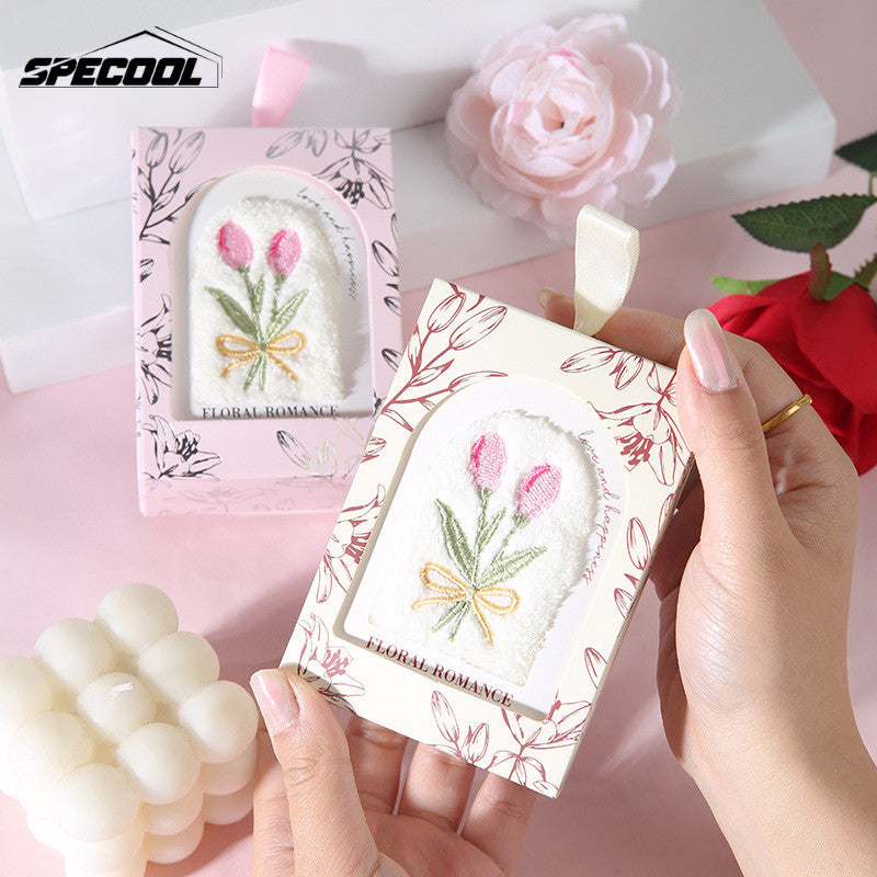 Tulip Embroidered Towel Gift Box Wedding Favor Souvenir Bridesmaid Gifts Opening Event Presents Small Gift