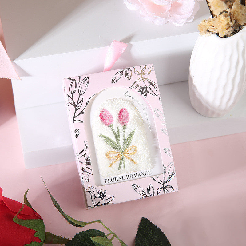 Tulip Embroidered Towel Gift Box Wedding Favor Souvenir Bridesmaid Gifts Opening Event Presents Small Gift
